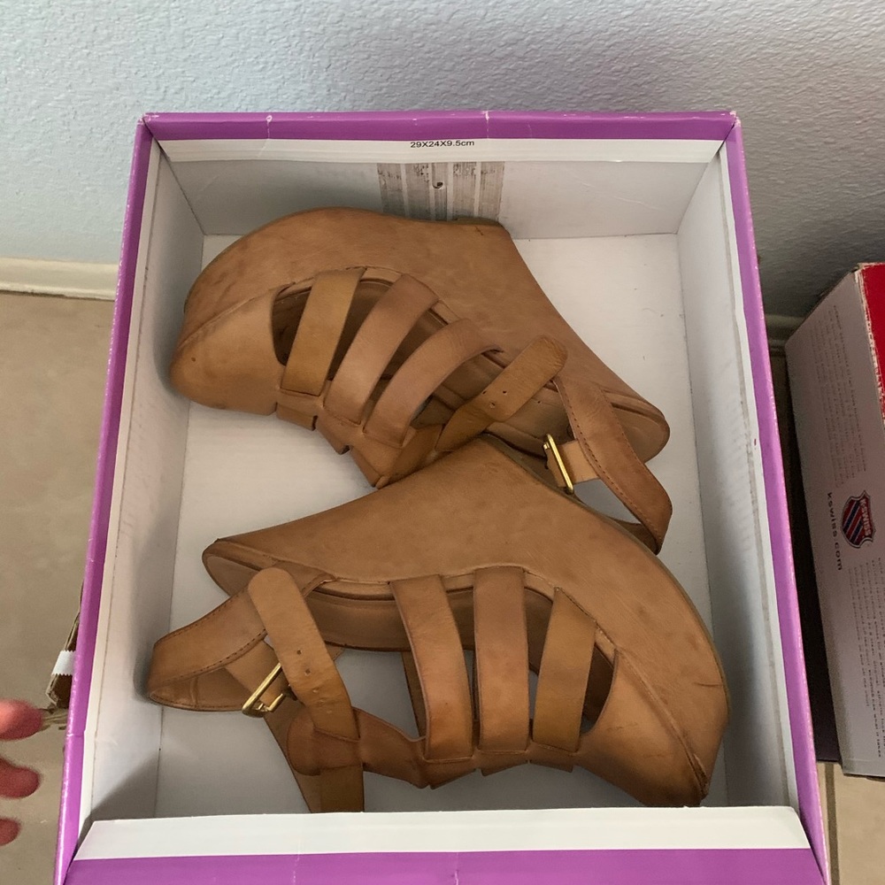 Cute tan wedges